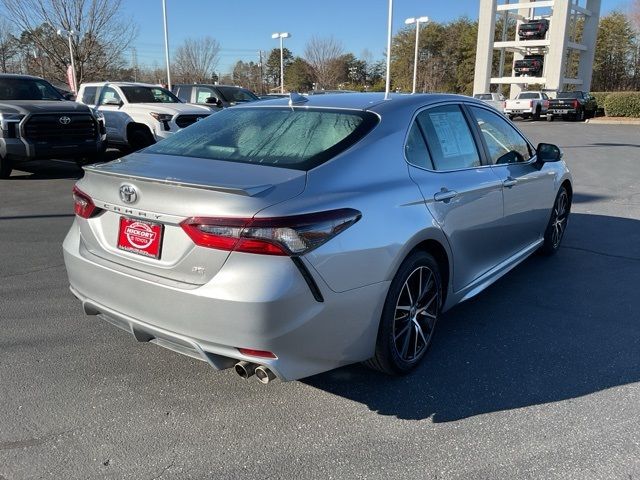 2022 Toyota Camry SE