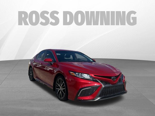 2022 Toyota Camry SE