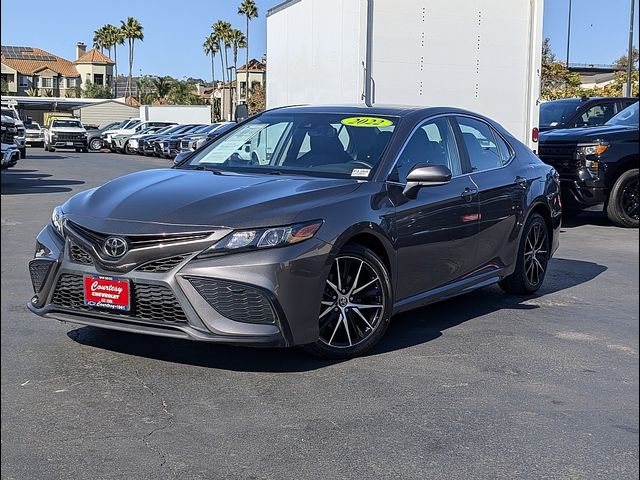 2022 Toyota Camry SE