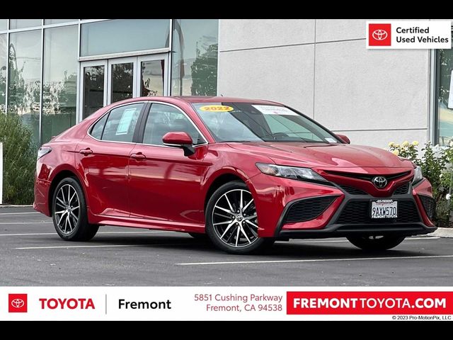 2022 Toyota Camry SE