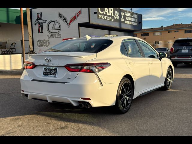 2022 Toyota Camry SE