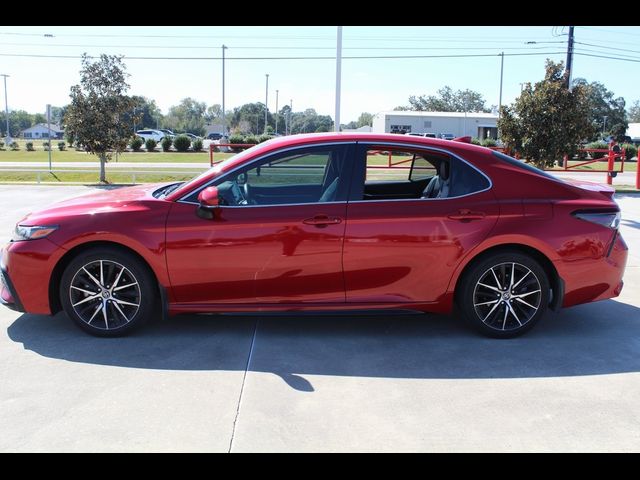 2022 Toyota Camry SE