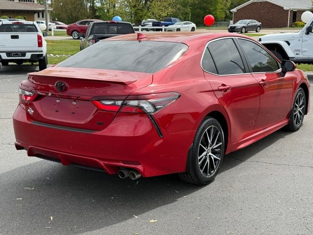 2022 Toyota Camry SE
