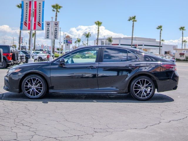 2022 Toyota Camry SE Nightshade