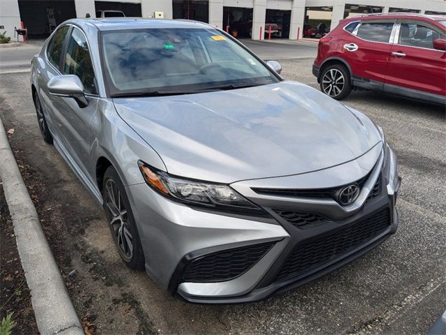 2022 Toyota Camry SE