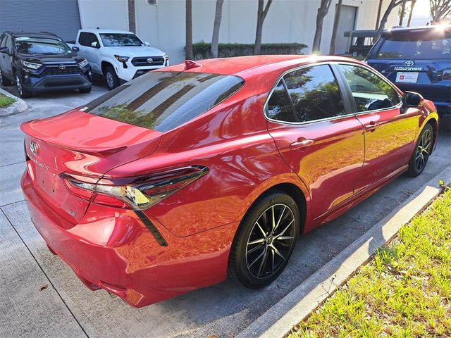 2022 Toyota Camry SE
