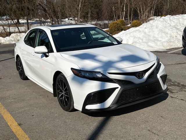 2022 Toyota Camry SE Nightshade