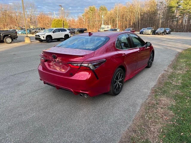 2022 Toyota Camry SE