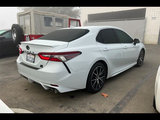 2022 Toyota Camry SE