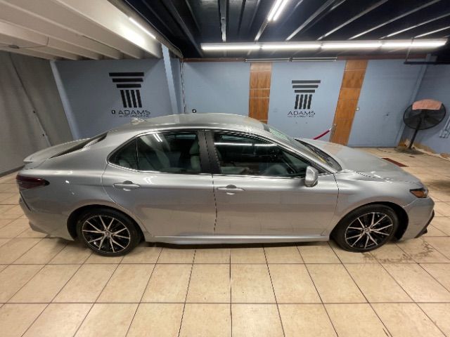 2022 Toyota Camry SE Nightshade