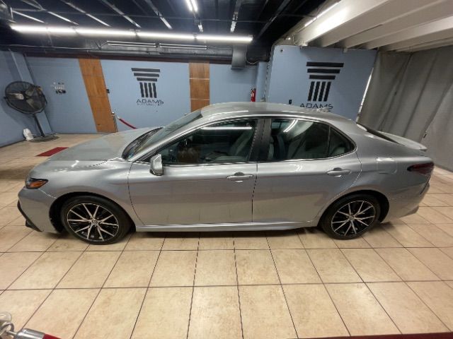 2022 Toyota Camry SE Nightshade
