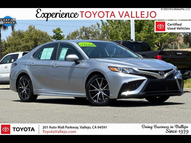 2022 Toyota Camry SE