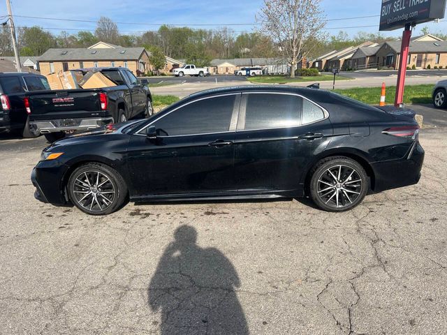 2022 Toyota Camry 