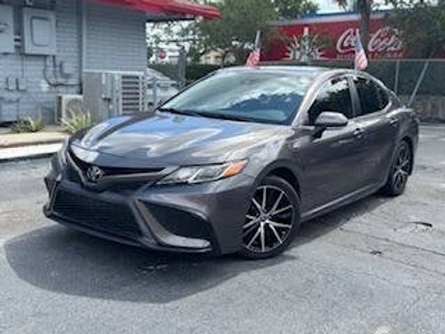2022 Toyota Camry SE