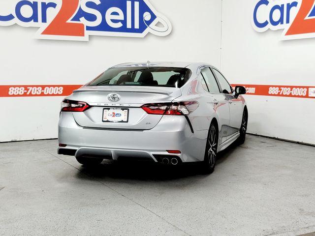 2022 Toyota Camry SE