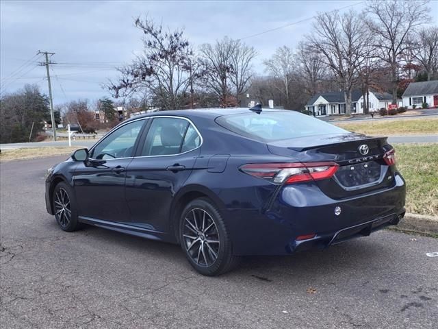 2022 Toyota Camry SE