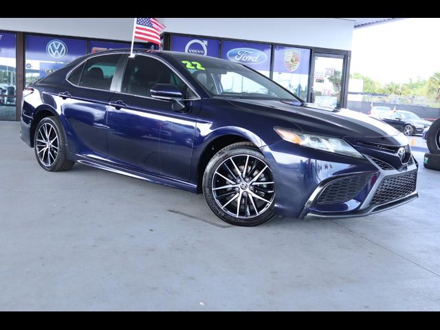 2022 Toyota Camry SE