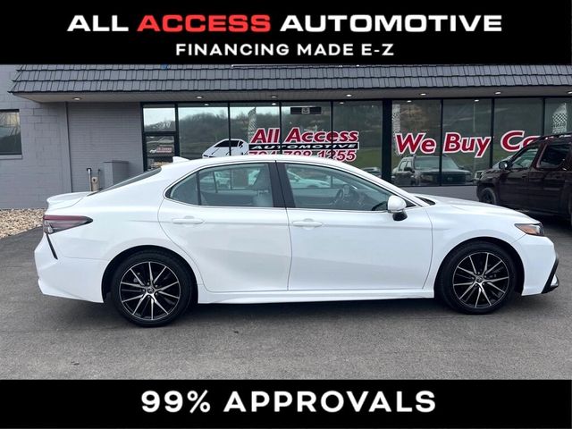 2022 Toyota Camry 