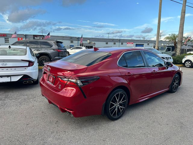 2022 Toyota Camry SE