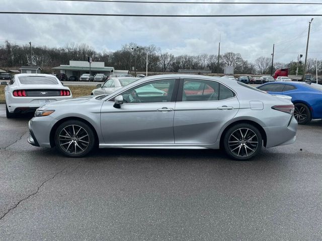 2022 Toyota Camry SE