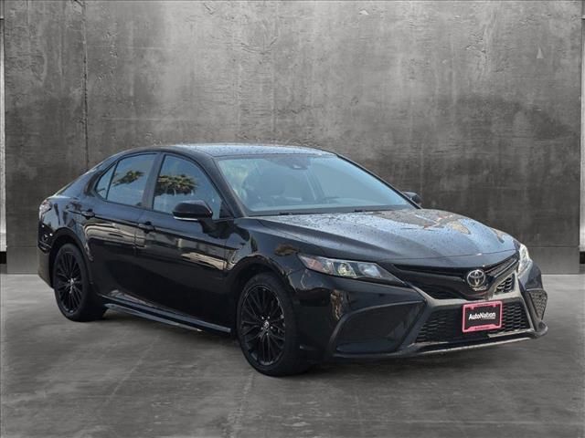 2022 Toyota Camry SE Nightshade