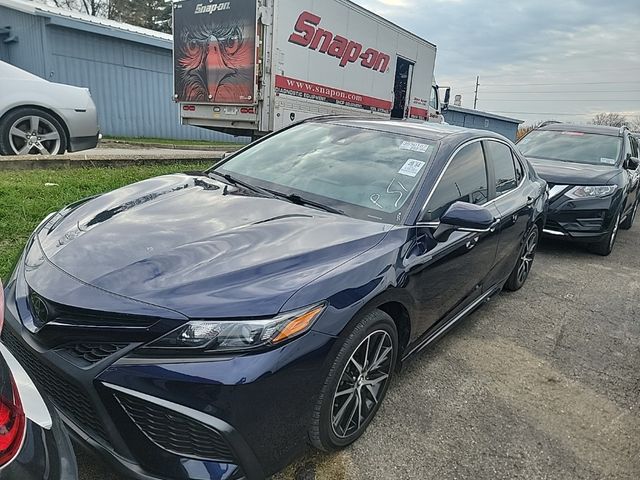 2022 Toyota Camry SE Nightshade