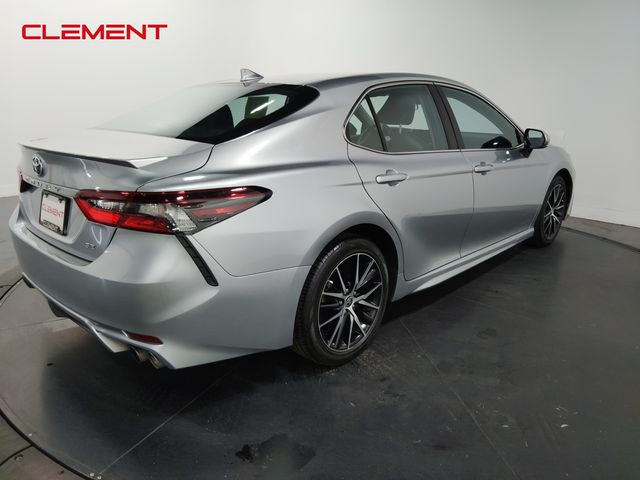 2022 Toyota Camry SE Nightshade