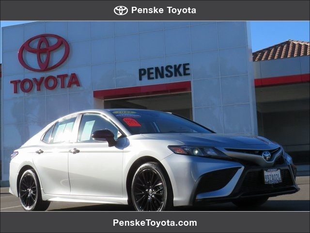 2022 Toyota Camry SE Nightshade