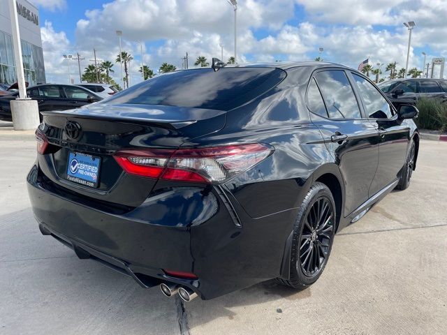 2022 Toyota Camry SE