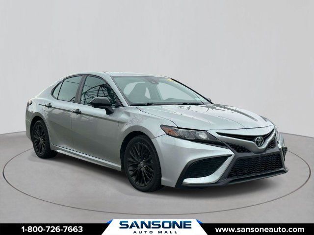 2022 Toyota Camry SE Nightshade