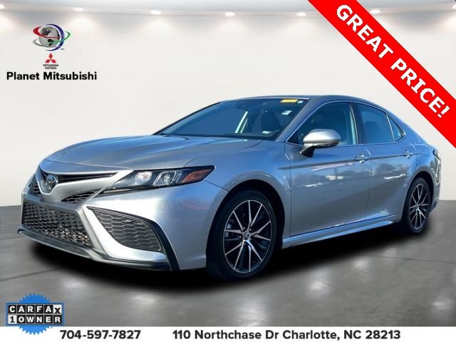 2022 Toyota Camry SE Nightshade