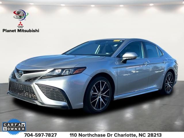 2022 Toyota Camry SE Nightshade