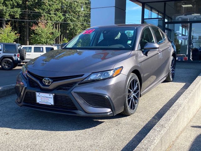 2022 Toyota Camry SE Nightshade