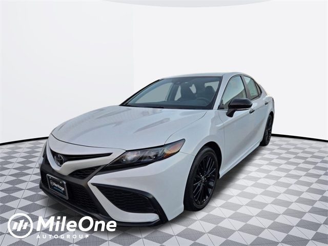 2022 Toyota Camry SE Nightshade