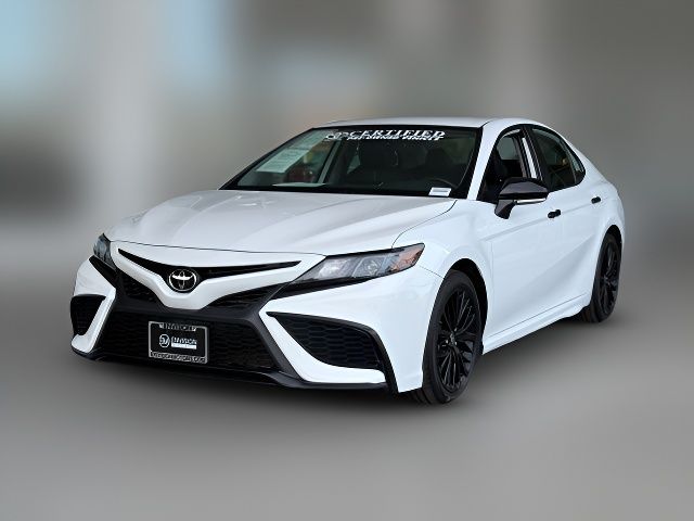 2022 Toyota Camry SE Nightshade