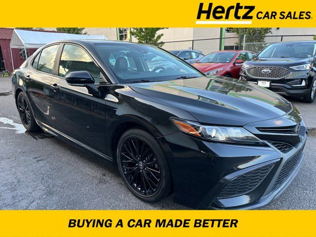 2022 Toyota Camry SE Nightshade