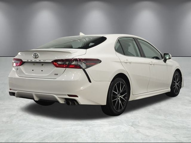 2022 Toyota Camry SE Nightshade
