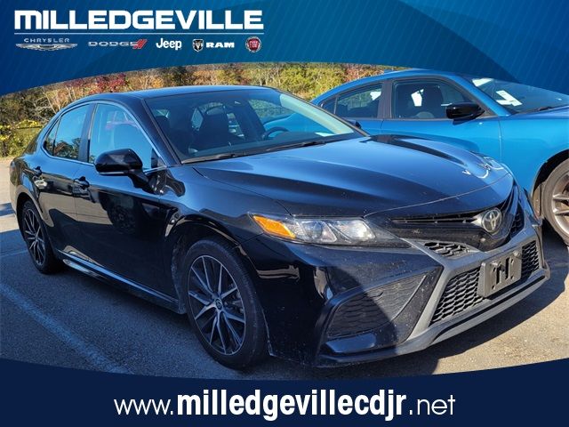 2022 Toyota Camry SE Nightshade