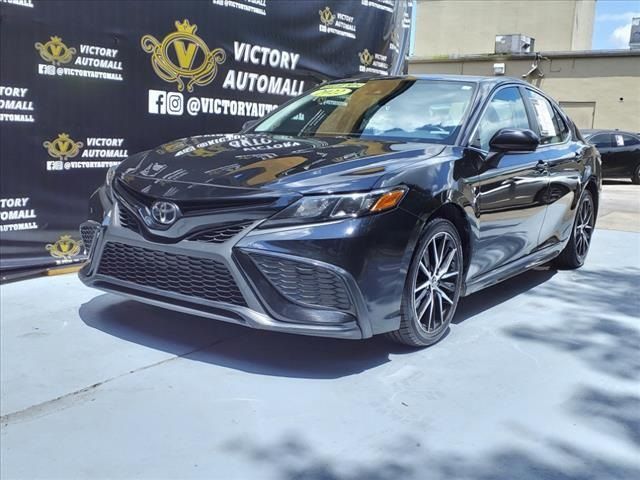 2022 Toyota Camry SE Nightshade