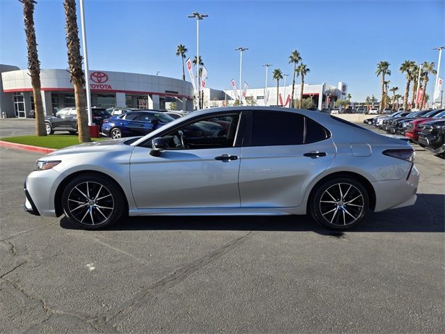 2022 Toyota Camry SE