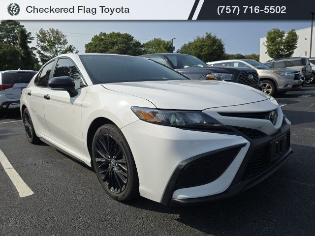 2022 Toyota Camry SE Nightshade