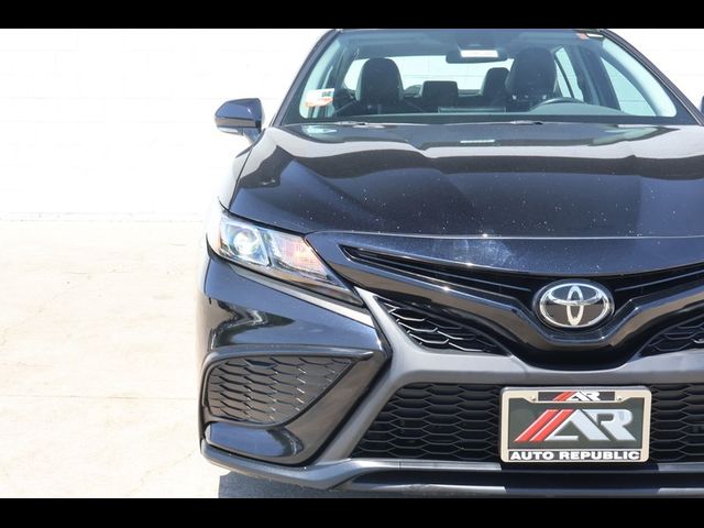 2022 Toyota Camry SE Nightshade