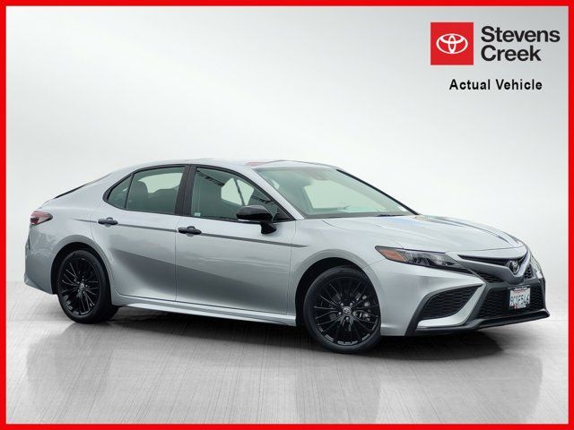 2022 Toyota Camry SE Nightshade