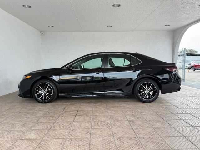 2022 Toyota Camry SE Nightshade