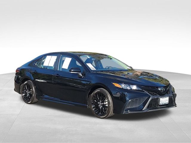 2022 Toyota Camry SE Nightshade