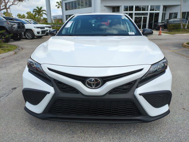 2022 Toyota Camry SE Nightshade