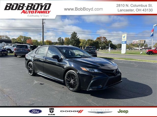 2022 Toyota Camry SE Nightshade