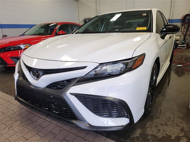 2022 Toyota Camry SE Nightshade