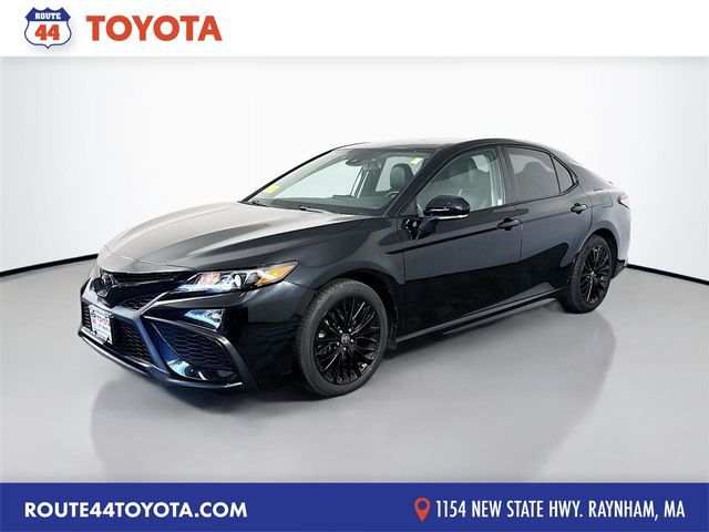 2022 Toyota Camry SE Nightshade