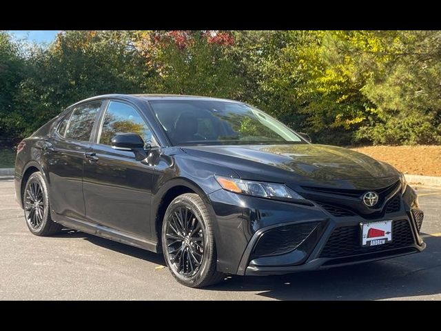 2022 Toyota Camry SE Nightshade